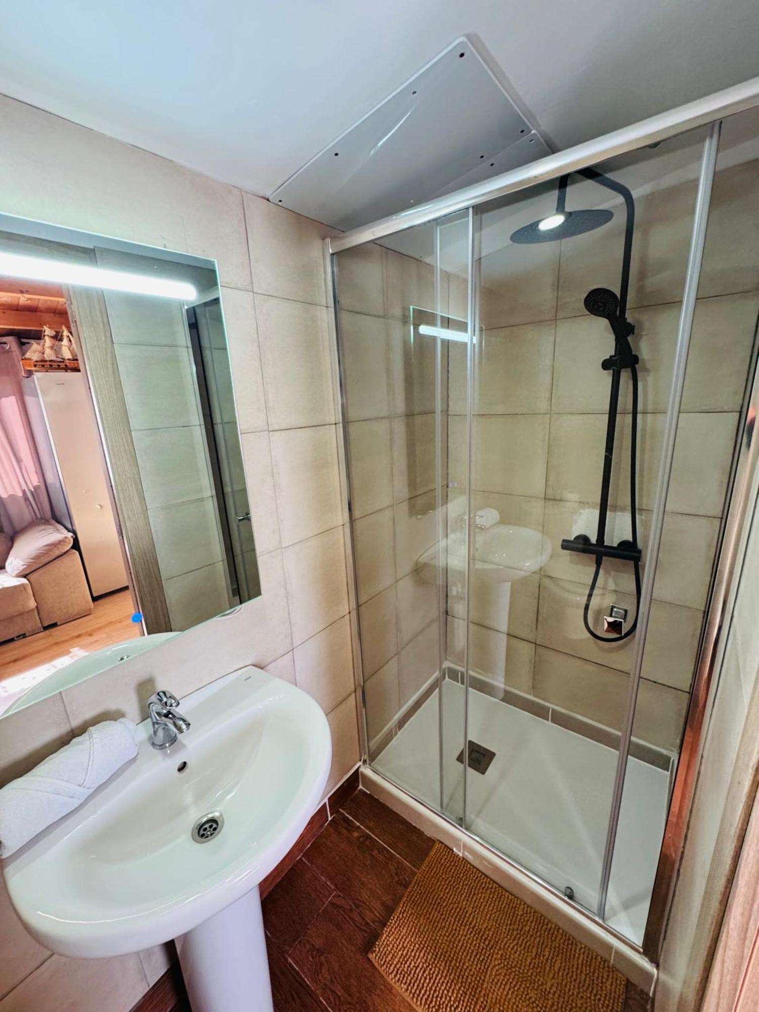 Vakantiehuis Privado Piscina A 5min De La Playa Y Centro Jacuzzi Barbacoa Wifi Aire